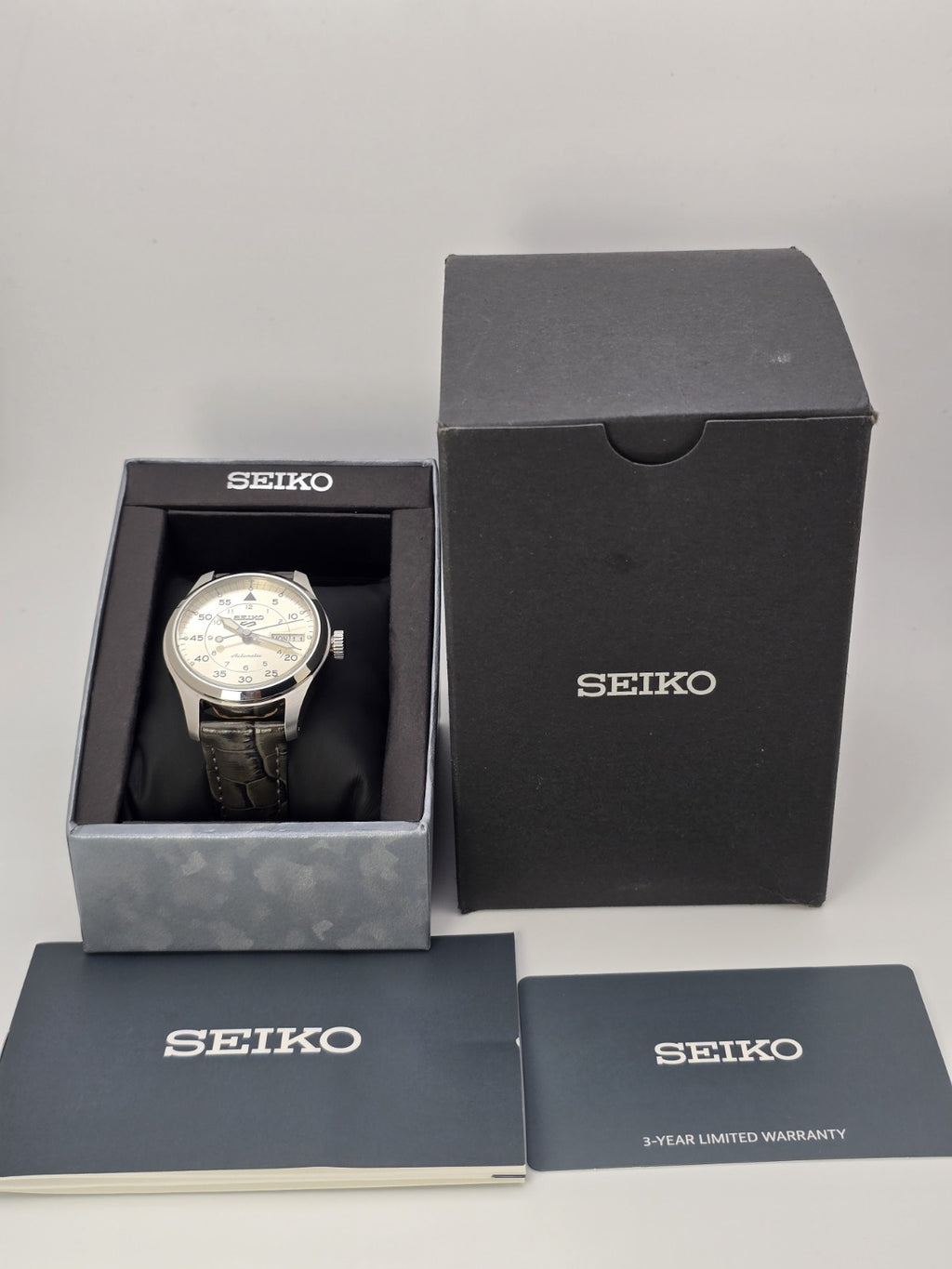 Seiko 5 Men's SRPJ87K1 Sports Field series-Champagne Flieger-dial Size 36 mm